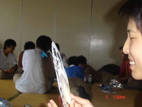 �Ђǂ��C�ɓ������l�q